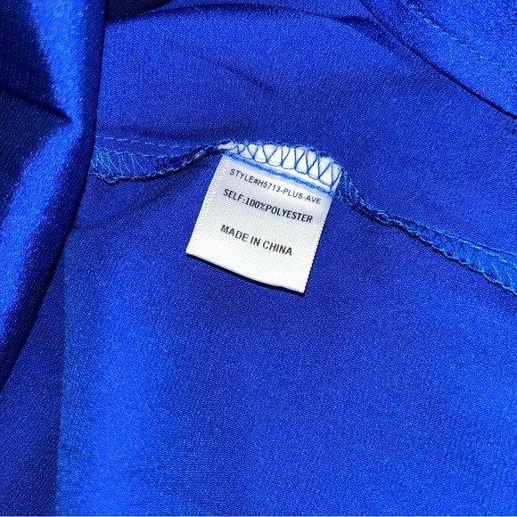 JODIFL Boxy Blue Sleeveless Blouse with Mandarin Collar - Picture 3 of 6